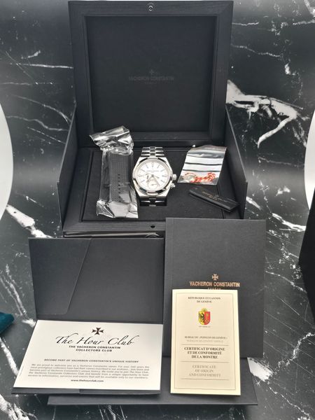 Vacheron Constantin Overseas 7900V/110A-B333